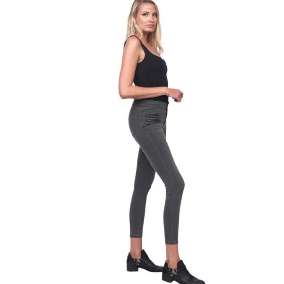 Etienne Marcel EM1036 Gray Skinny Moto Ankle Jeans with Zipper Accent Pockets-27 - Picture 3 of 15